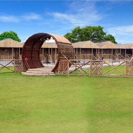 Gopika Resort Vrindāvan Exteriér fotografie