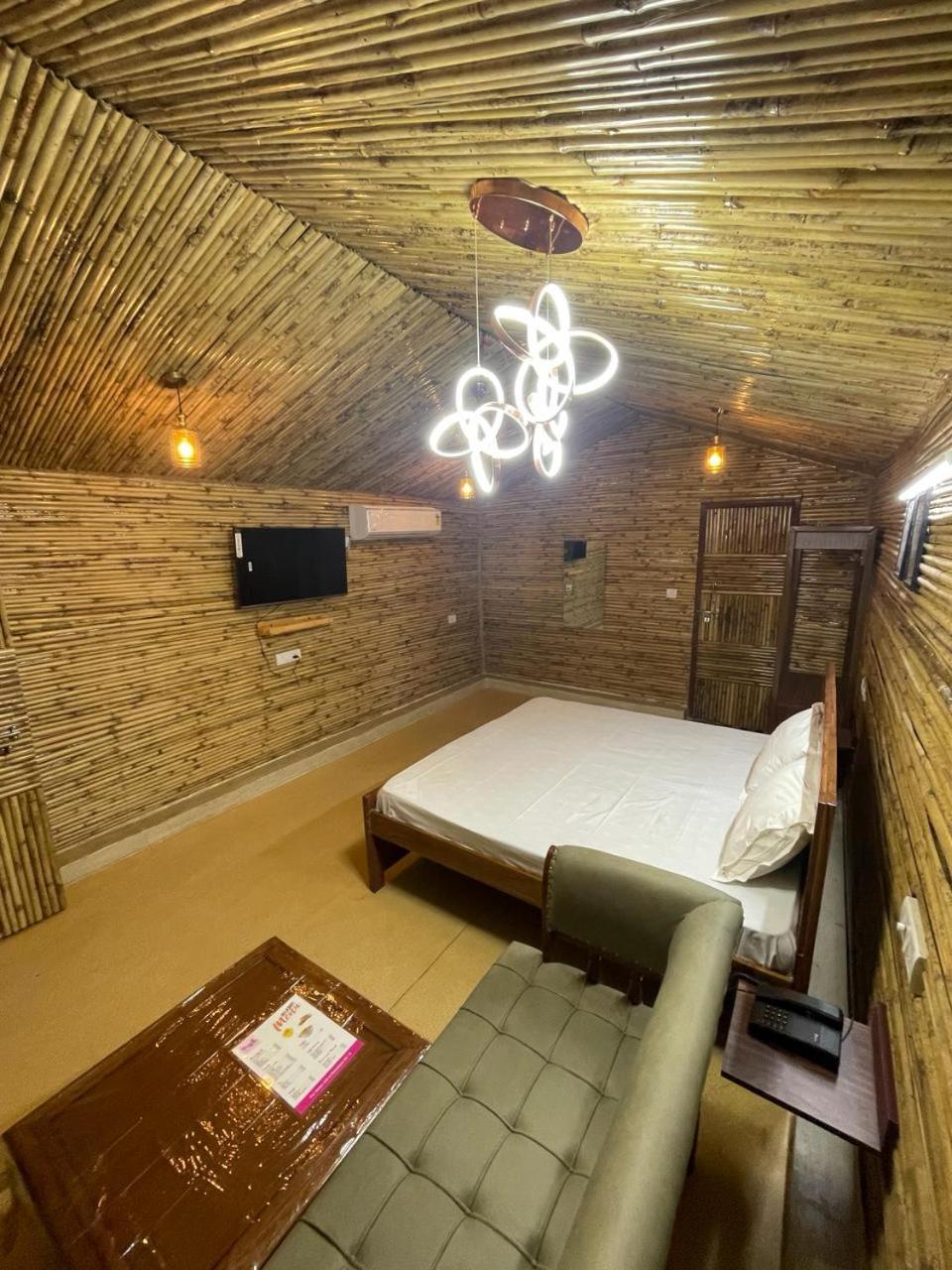 Gopika Resort Vrindāvan Exteriér fotografie